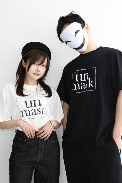 アンマスクユニセックスTシャツ